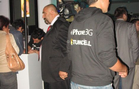 Turkcell iPhone 3G - iPhone 3G siyah kapon